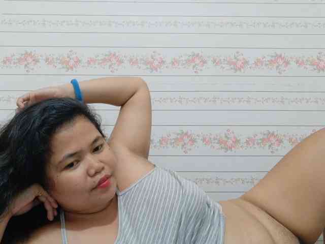 Sweetbigtits69