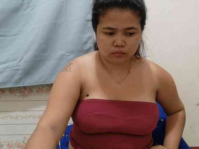 Sweetbigtits69 webcam