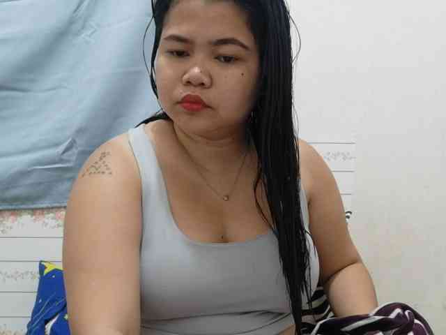 Sweetbigtits69 webcam