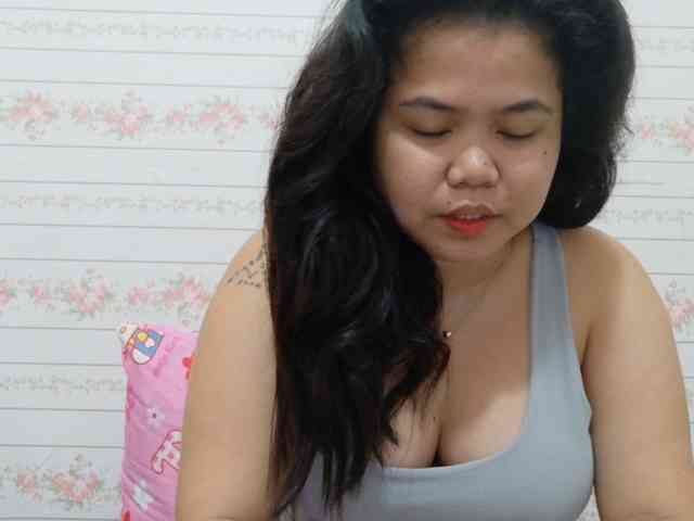 Sweetbigtits69 webcam