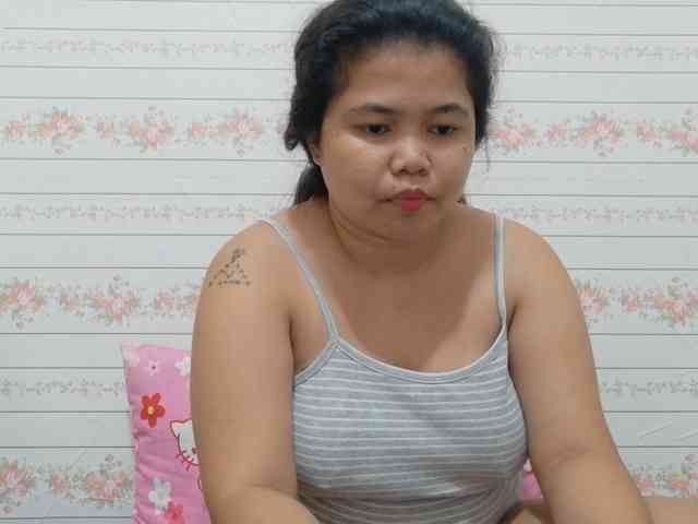 Sweetbigtits69 webcam