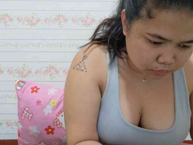 Sweetbigtits69