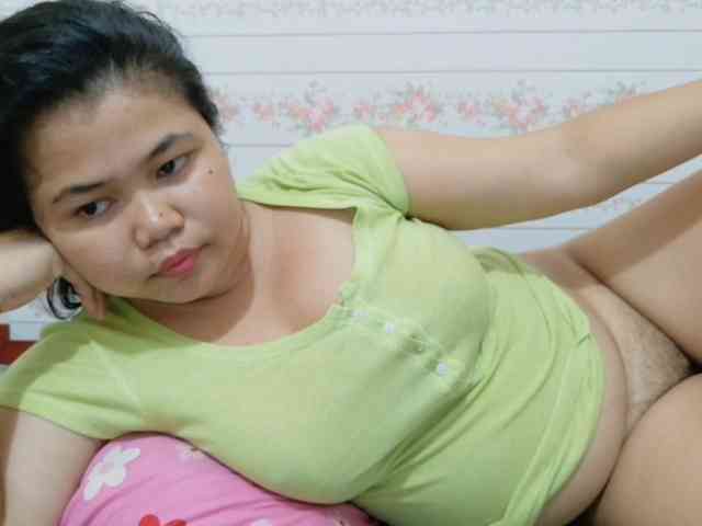 Sweetbigtits69 webcam