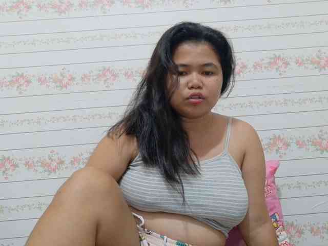 Sweetbigtits69 webcam