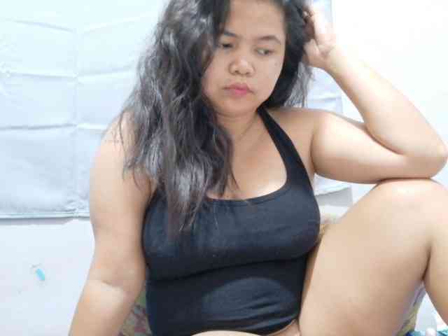 Sweetbigtits69 webcam