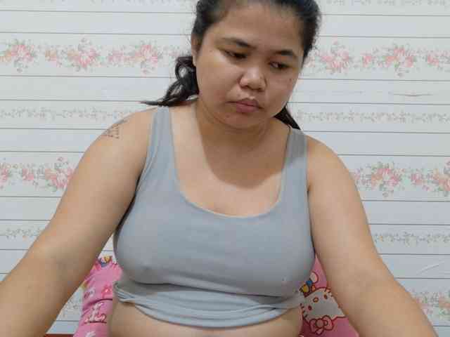 Sweetbigtits69 webcam