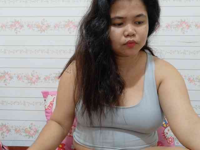 Sweetbigtits69 webcam