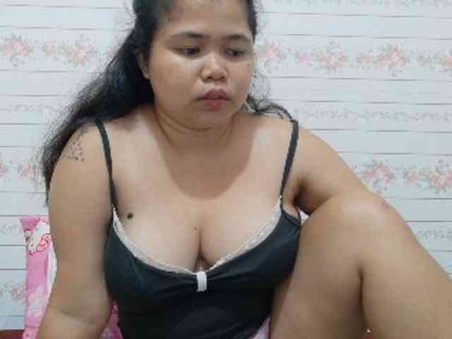 Sweetbigtits69 webcam