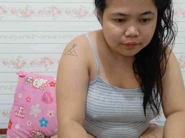 Sweetbigtits69 webcam