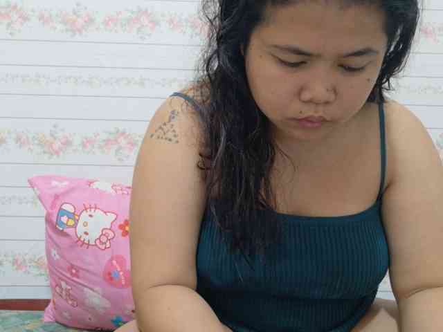 Sweetbigtits69 webcam