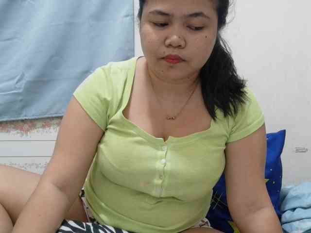 Sweetbigtits69 webcam