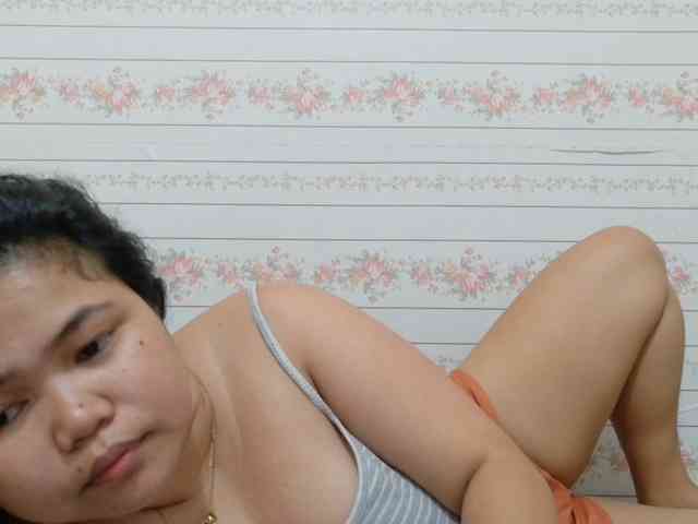 Sweetbigtits69 webcam