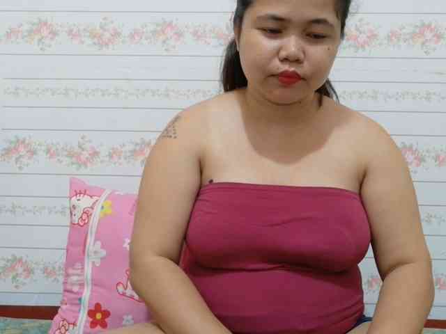 Sweetbigtits69 webcam