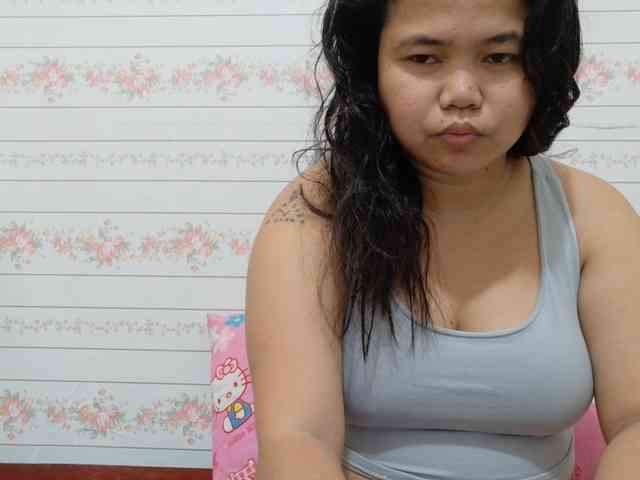 Sweetbigtits69 webcam