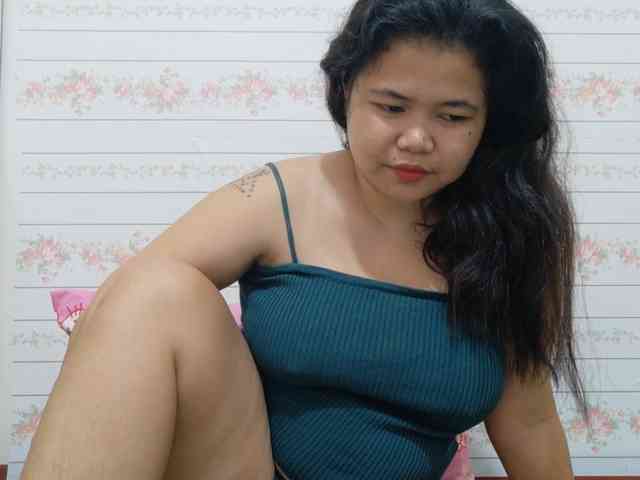 Sweetbigtits69 webcam