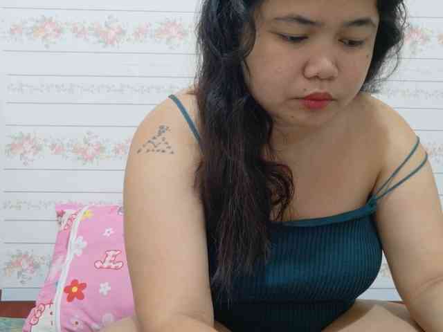 Sweetbigtits69 webcam