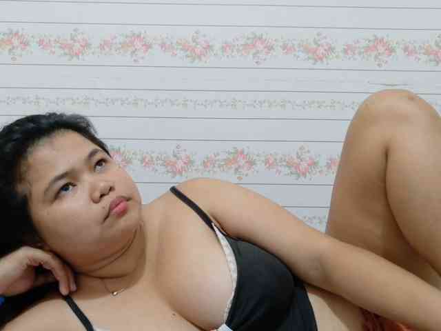 Sweetbigtits69