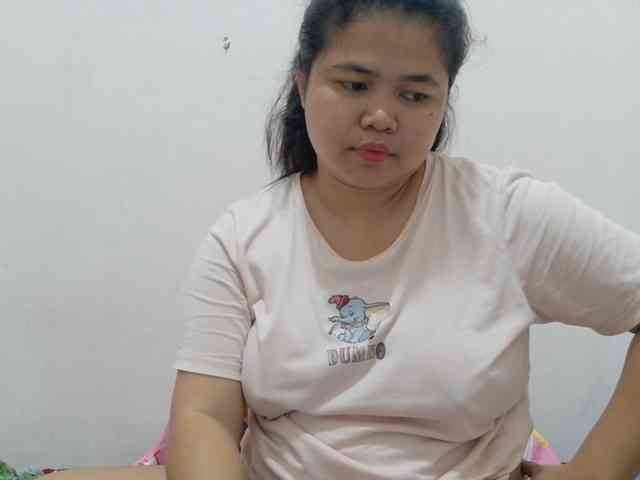 Sweetbigtits69 webcam