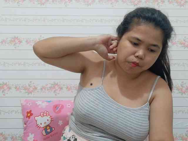 Sweetbigtits69 webcam
