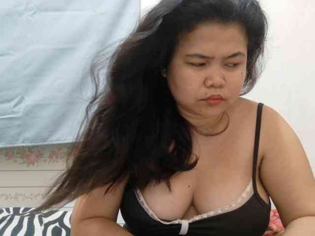 Sweetbigtits69