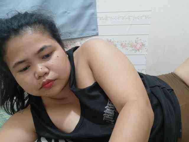 Sweetbigtits69 webcam