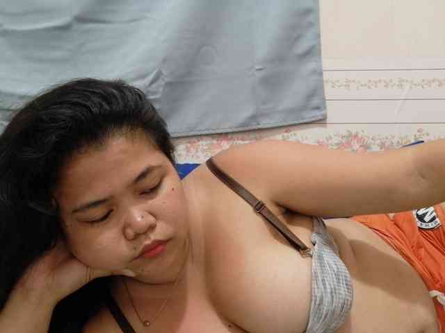 Sweetbigtits69