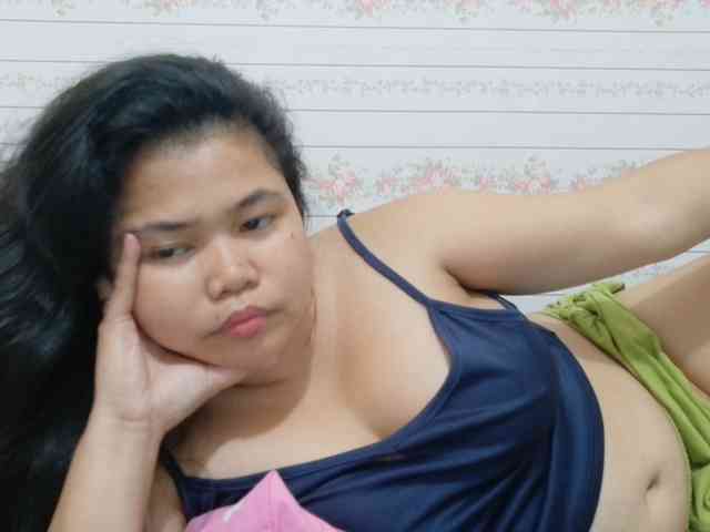 Sweetbigtits69 webcam