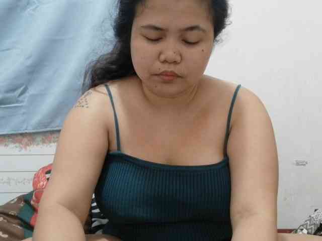 Sweetbigtits69