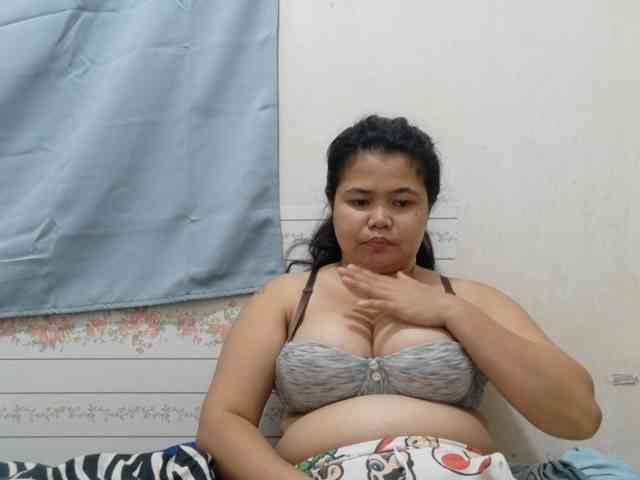 Sweetbigtits69