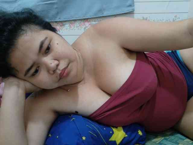 Sweetbigtits69