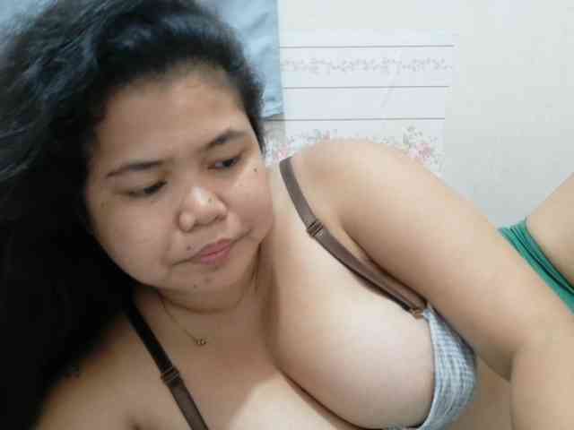 Sweetbigtits69