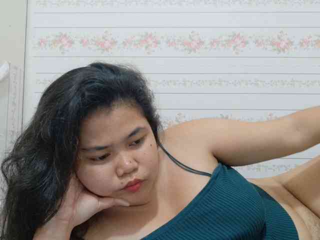 Sweetbigtits69 webcam