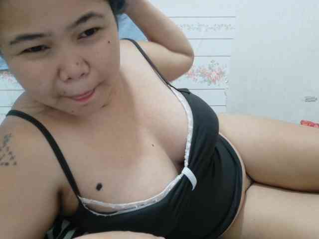 Sweetbigtits69