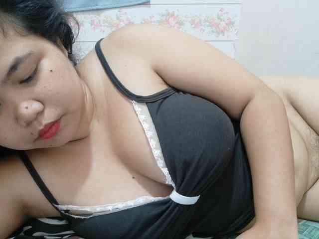 Sweetbigtits69