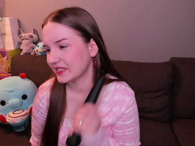 PieCreamys live cam on BongaCams