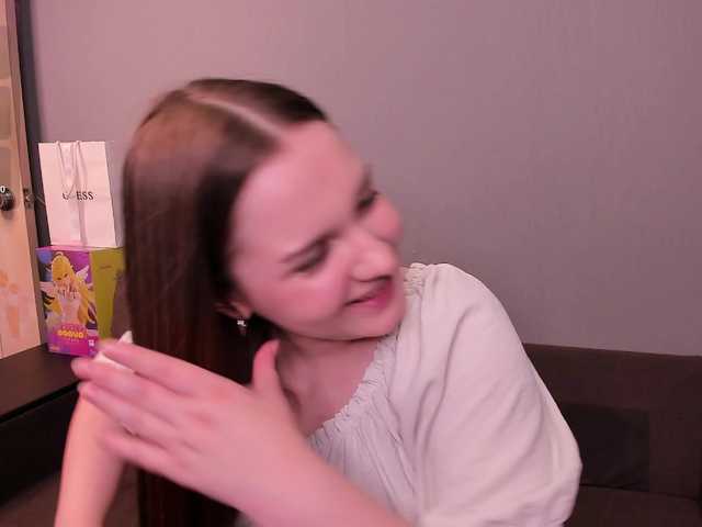 PieCreamys live cam on BongaCams