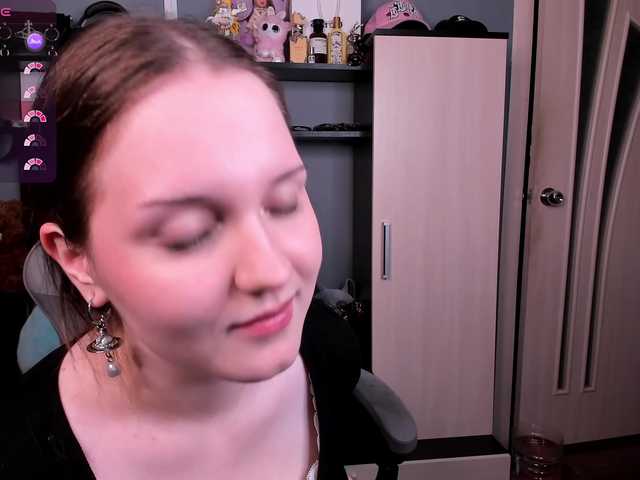 PieCreamys live cam on BongaCams