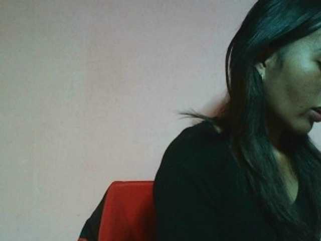 Camille live cam on BongaCams