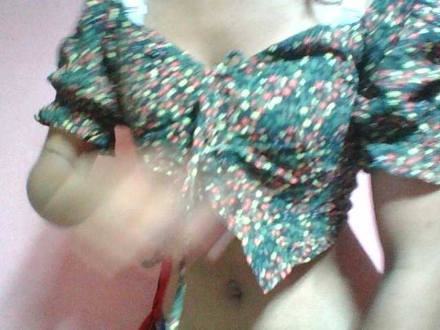 Camille live cam on BongaCams