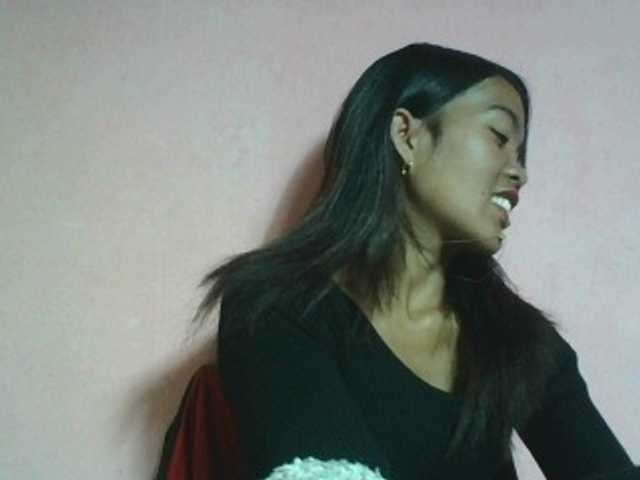 Camille live cam on BongaCams