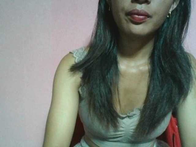 Camille live cam on BongaCams