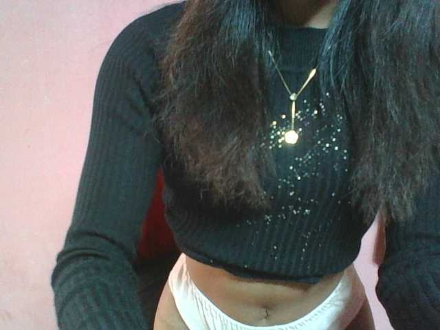 Camille live cam on BongaCams