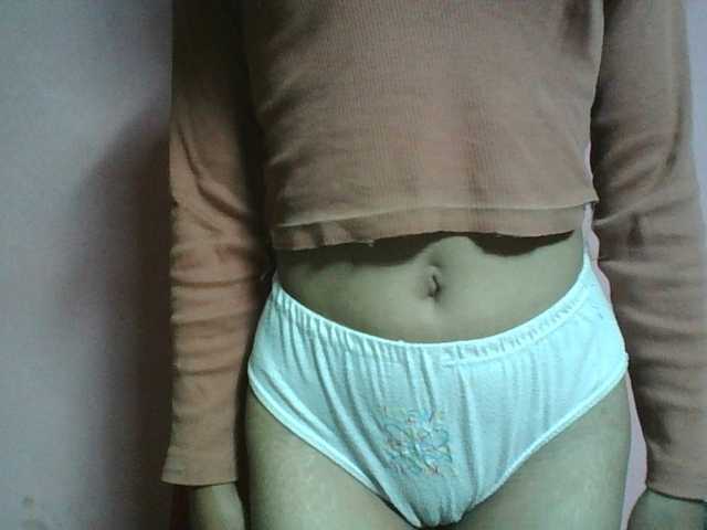 Camille live cam on BongaCams