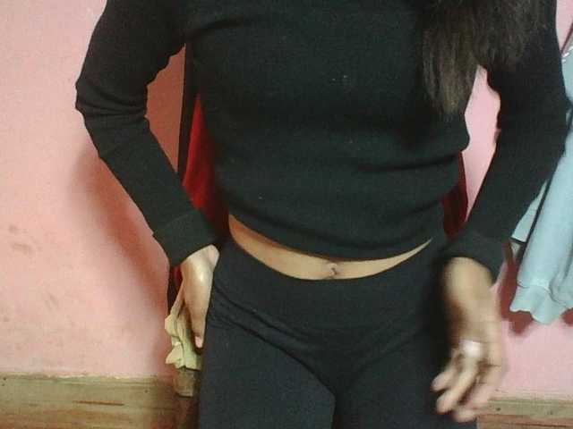Camille live cam on BongaCams