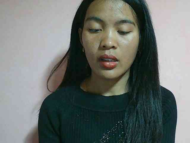 Model: Nathie