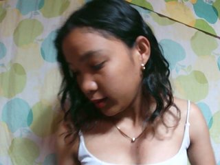 Youna's Live Webcam
