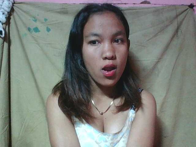 Louane01 live cam on BongaCams