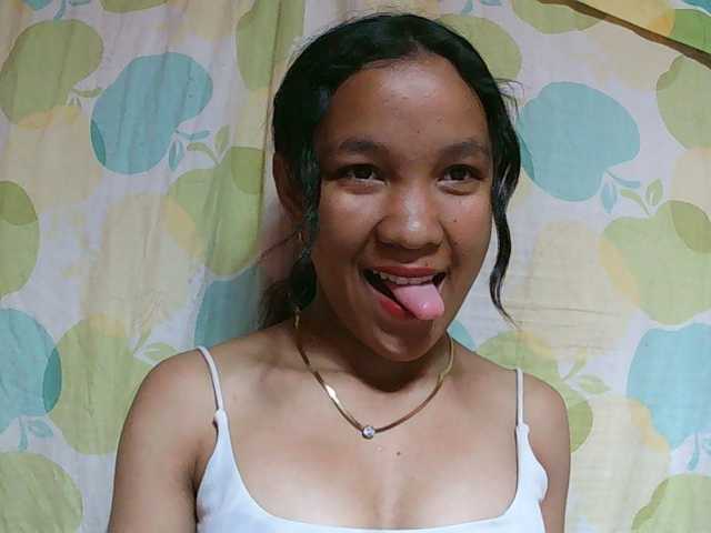 Louane01 live cam on BongaCams