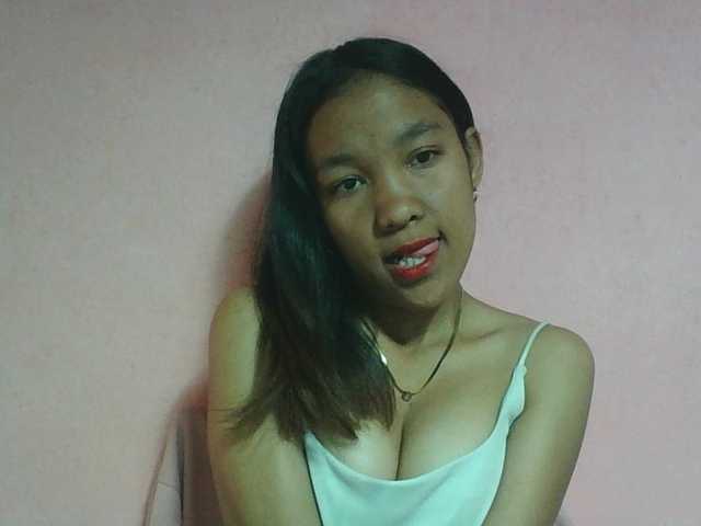 Louane01 live cam on BongaCams