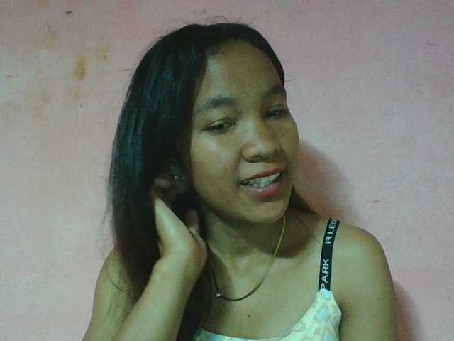 Louane01 live cam on BongaCams